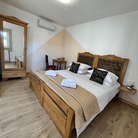 Mountain View Rooms Zadvarje Exterior foto